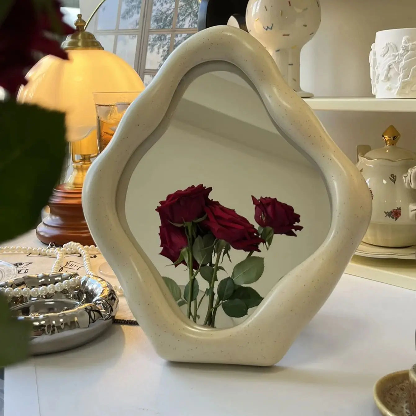 Irregular vintage dresser mirror high color French makeup mirror bedroom desktop decorative ornaments