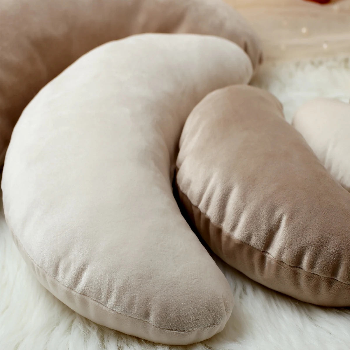 Ylsteed 5 Pieces Set Soft Touch Newborn Posing Pillow For Photography Studio Photo Props Accessories