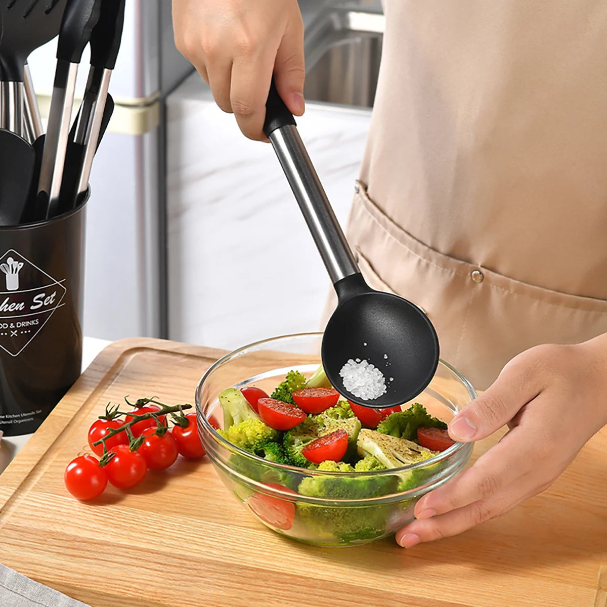 15pcs Silicone Kitchenware Set Stainless Steel Handle Cooking Utensils Spatula Spoon Food Clip Kitchen Tool with Storage Bucket