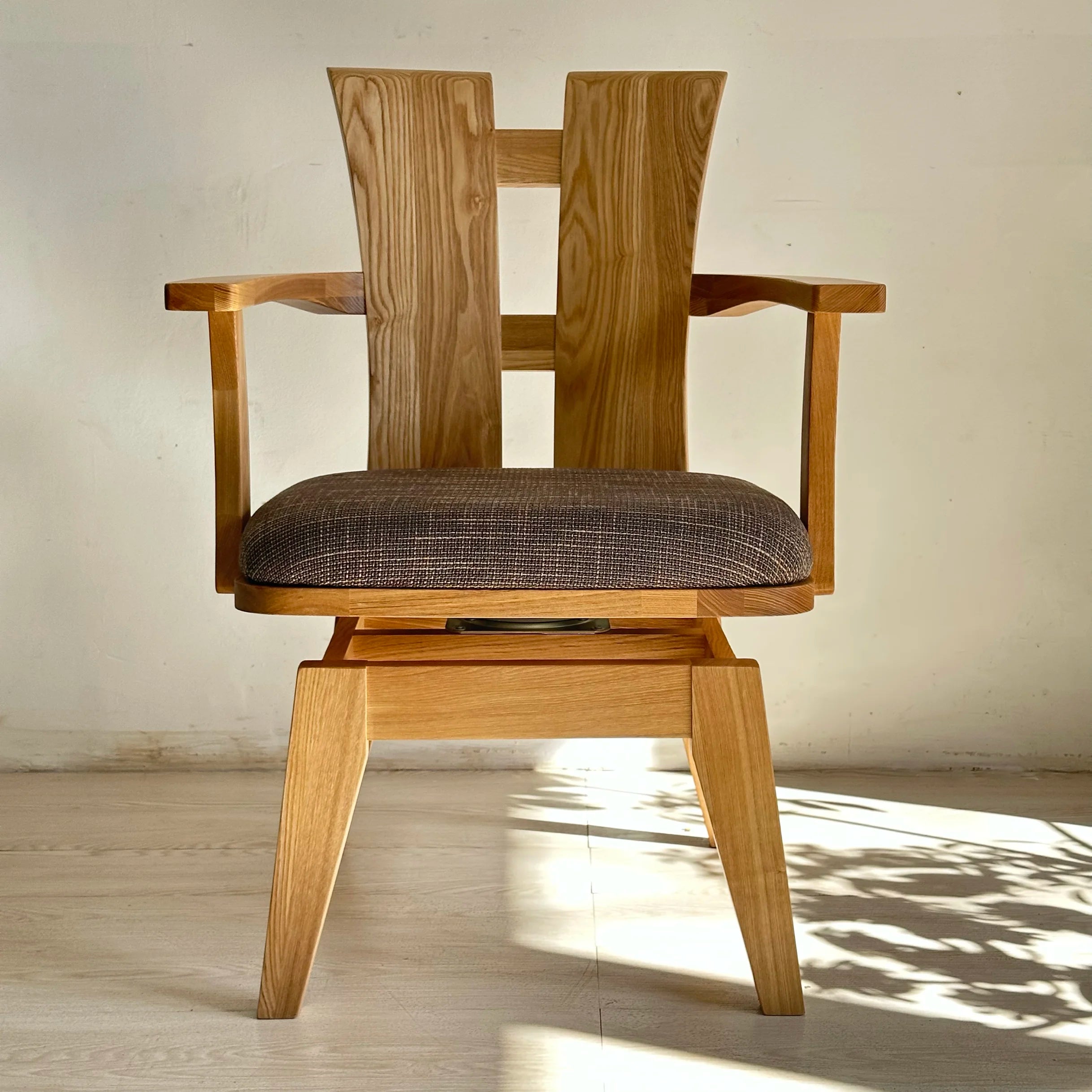 Wood Japanese Swivel Chair Black Walnut Nordic Design Accent Office Chair Desk Relaxing Computer Fotel Gamingowy Home Office