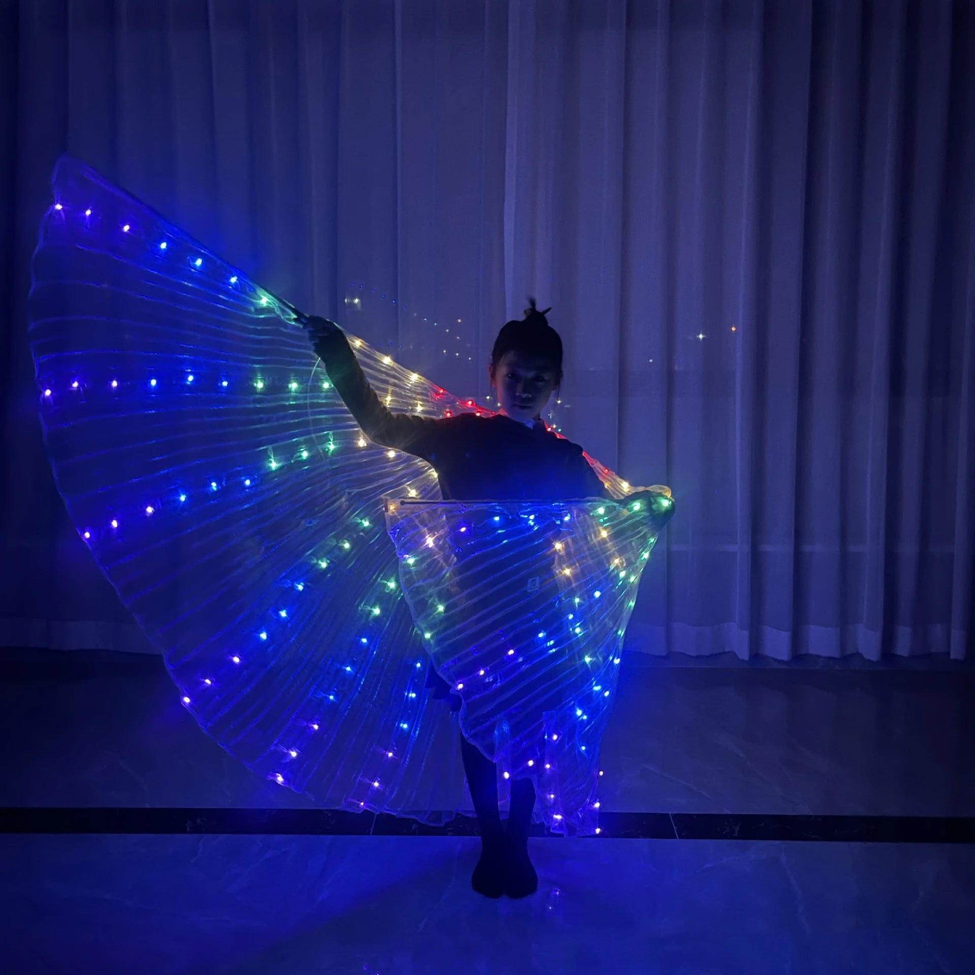 LED Luminous Butterfly Wing Belly Dancing Performance Costumes Stage Show Christmas Party Lighting Cloak Luminous Butterfly Wing