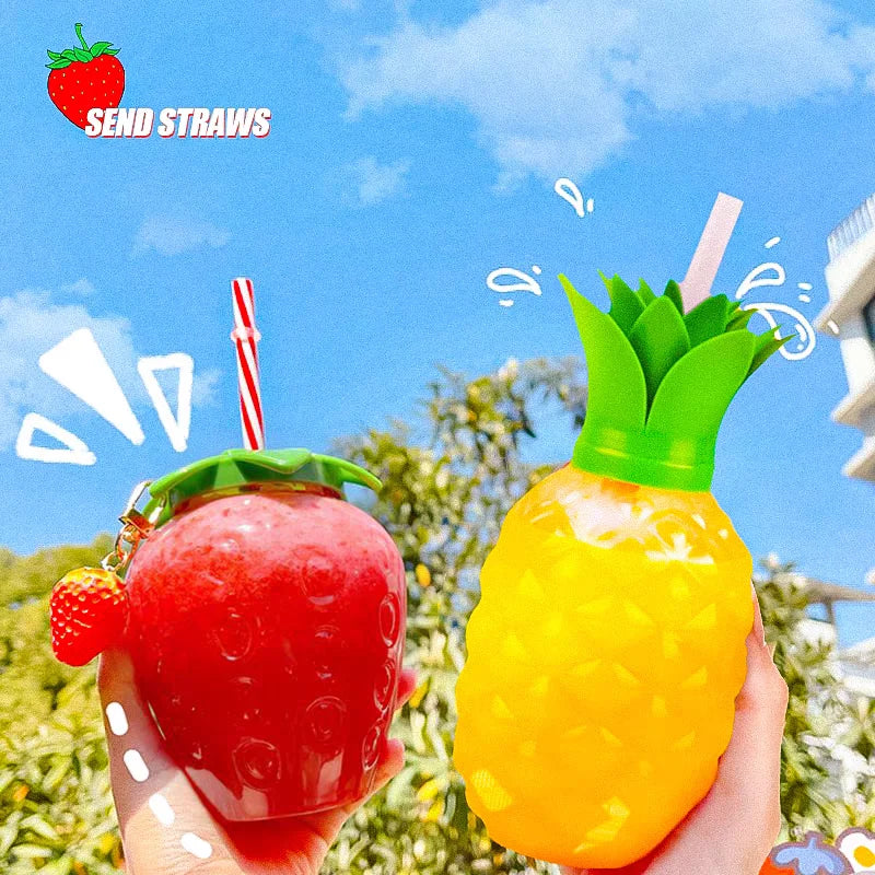 500ml PET Strawberry Shaped Children's Straw Mug Clear Strawberry Juice Mug Cold Water Mug Photography Accessories