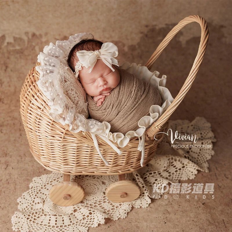0-1month Newborn Photography Props Baby Girl Boy Cradle Prop Knitted Pompom Hat Posing Pillows Infants Studio Shooting Accessori