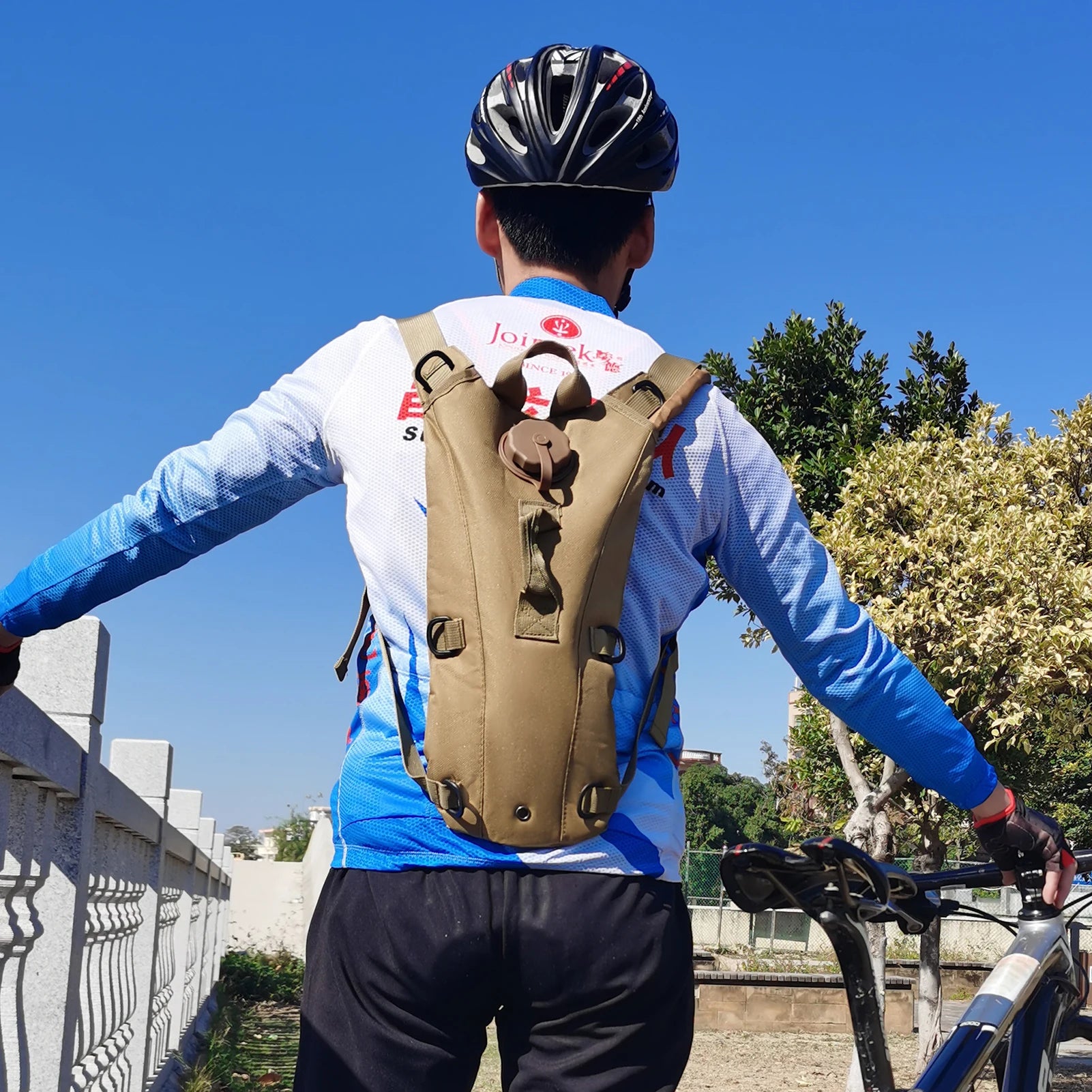 Tactical Hydration Backpack 3L Waterproof Water Bag Outdoor Sports Travel Cycling Mountaineering Convenient Water Bottle bag