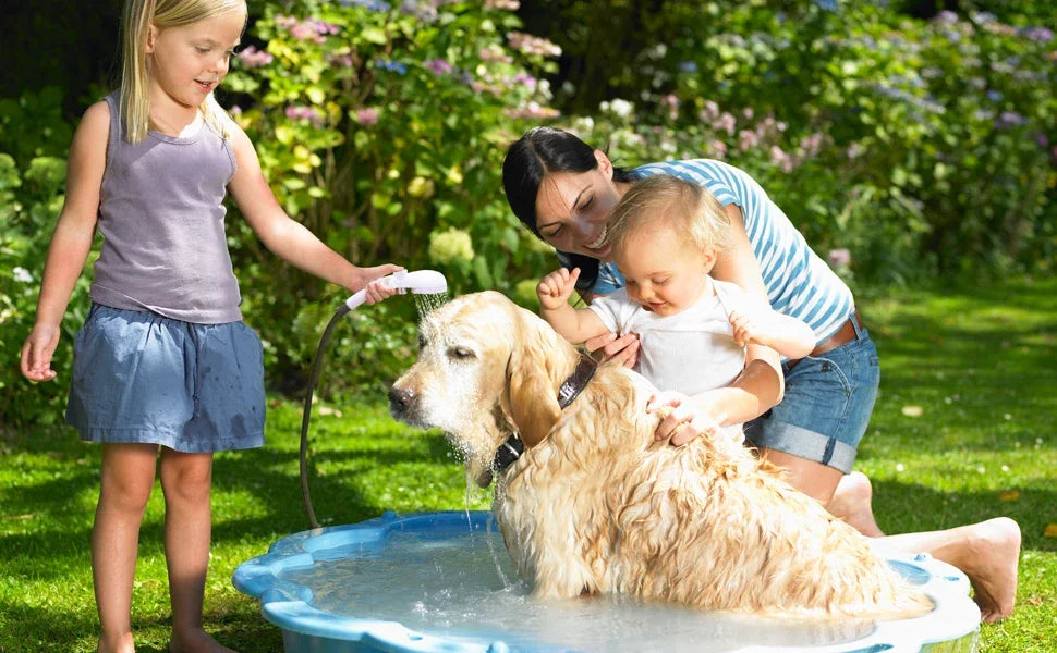 Portable camping shower unit. Portable outdoor camping shower unit. Equipped with 5200 mah battery.Shower duration: 80 minutes