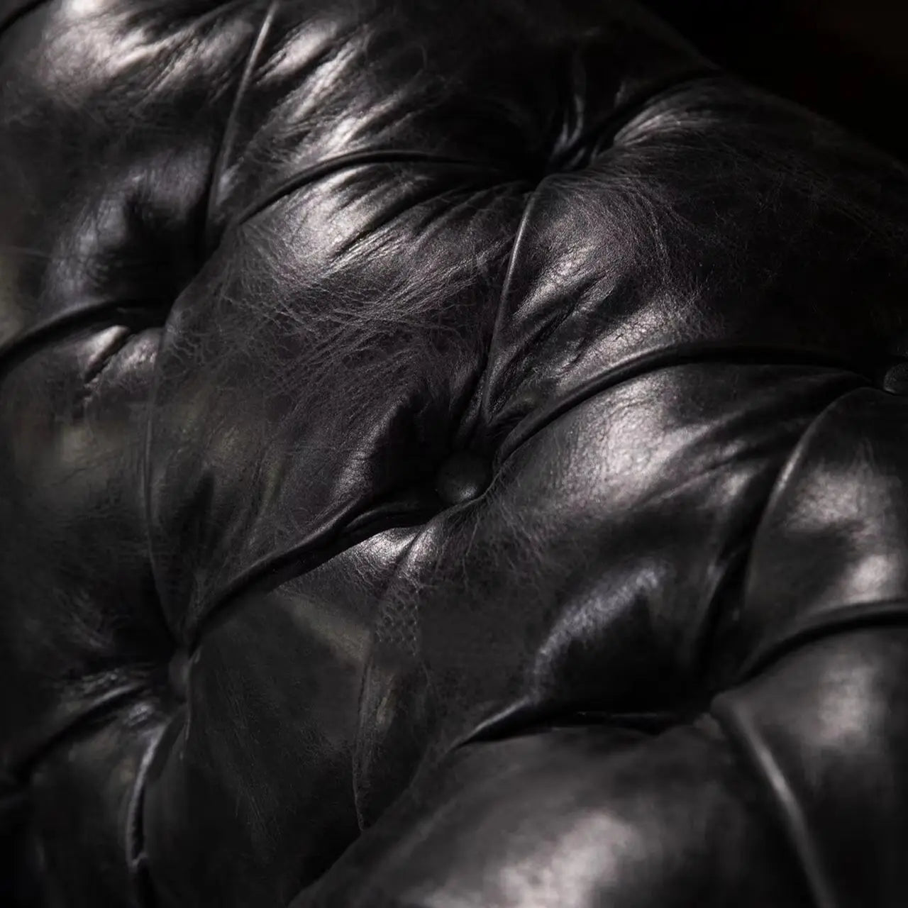 American classic tufted sofa, vintage cigar bar whiskey straight row sofa, oil wax leather café sofa