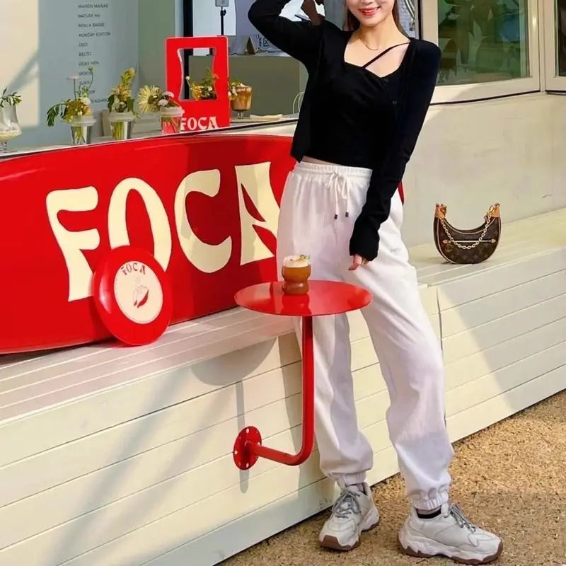 Wall-Mounted Small Round Table for Cafe Milk Tea Shop Corner Booth Space-Saving Bistro Counter Dessert Bar Wall Installation