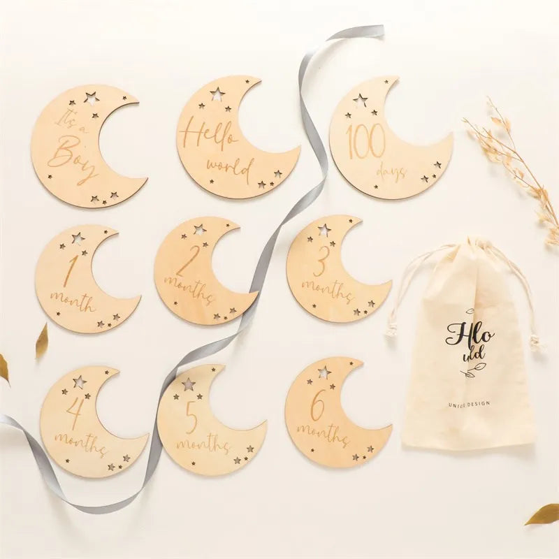 Baby Wooden Memorial Monthly Cards Moon Shape Monthly Newborn Engraved Age Photography Props Accessories Baby Birthing Gift