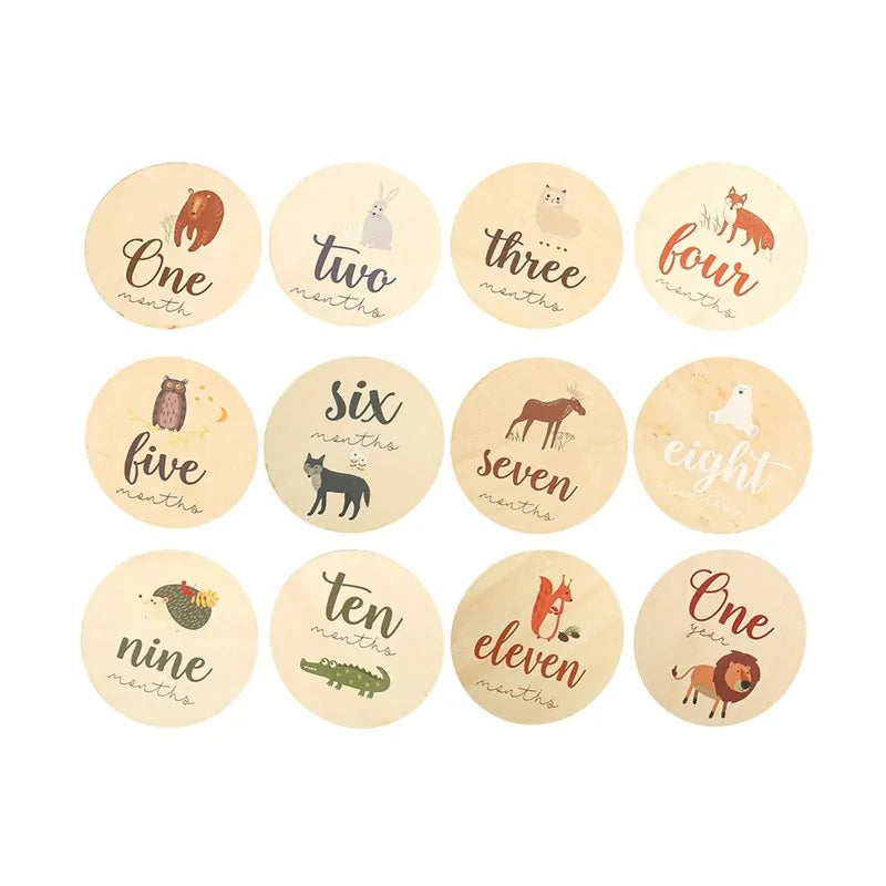 Baby Wooden Memorial Monthly Cards Moon Shape Monthly Newborn Engraved Age Photography Props Accessories Baby Birthing Gift
