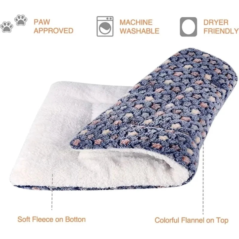 Thickened Comfortable Warm Small Cat Sleeping Cushion Skin-friendly Cute Winter Medium Dog Sofa Mat for Puppy Bed Accessories