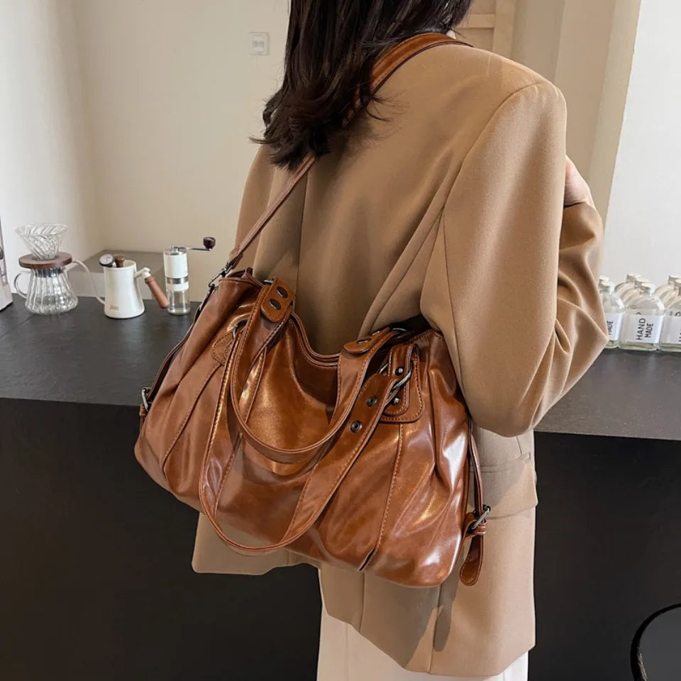 Retro Brand Roomy Shoulder Bag Female Luxury Solid Color Classic Crossbody Bag Large Capacity Style Soft PU Leather Tote Bag