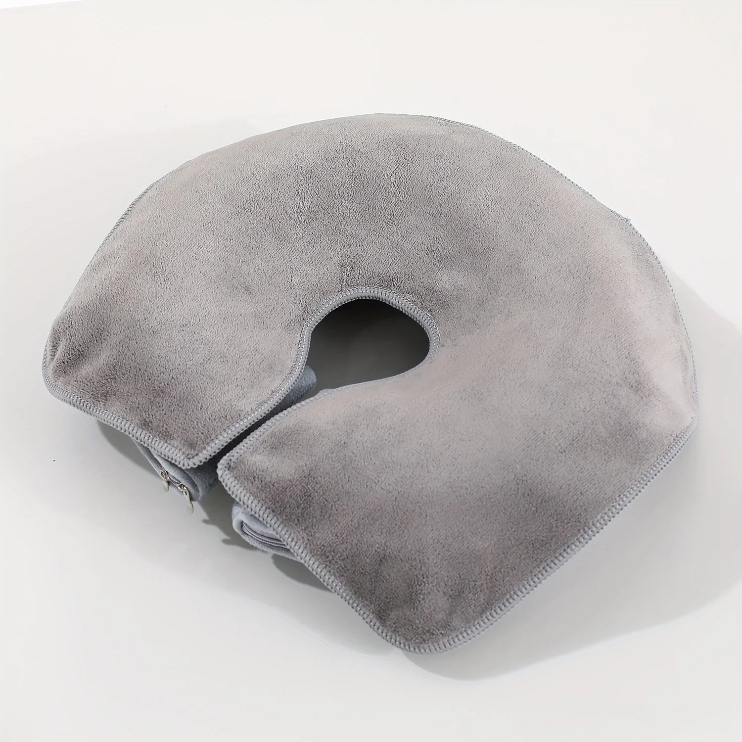 1pc Heart-Shaped U Face Perforated Massage Towel - Soft Fluffless Machine Washable Durable for Spa Beds/Tables & Beauty Parlors