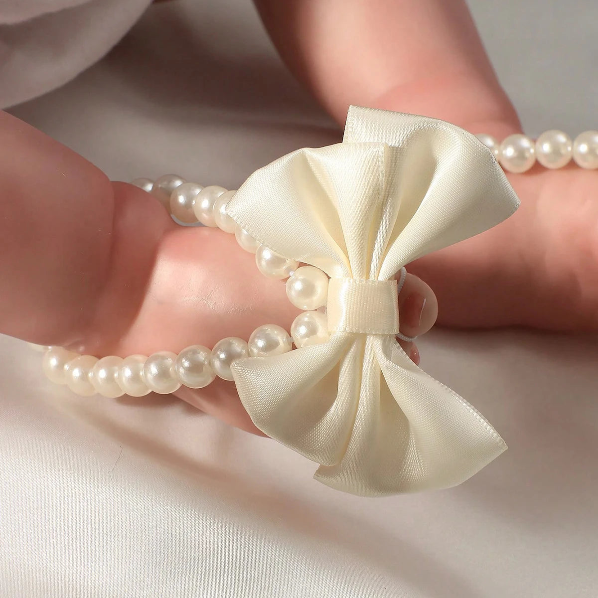 Ylsteed Newborn Girl Butterfly Knot Pearl Barefoot Sandals Infant Photography Accessories Baby Girl's Photography Props Shoes