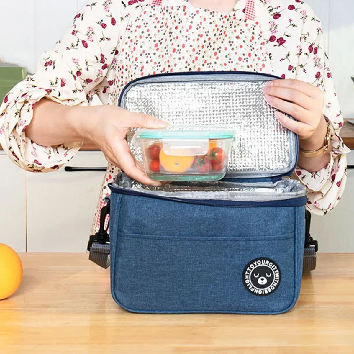 Large capacity insulated tote bag with shoulder straps, lunch bag, student thick waterproof bento bag, picnic bag