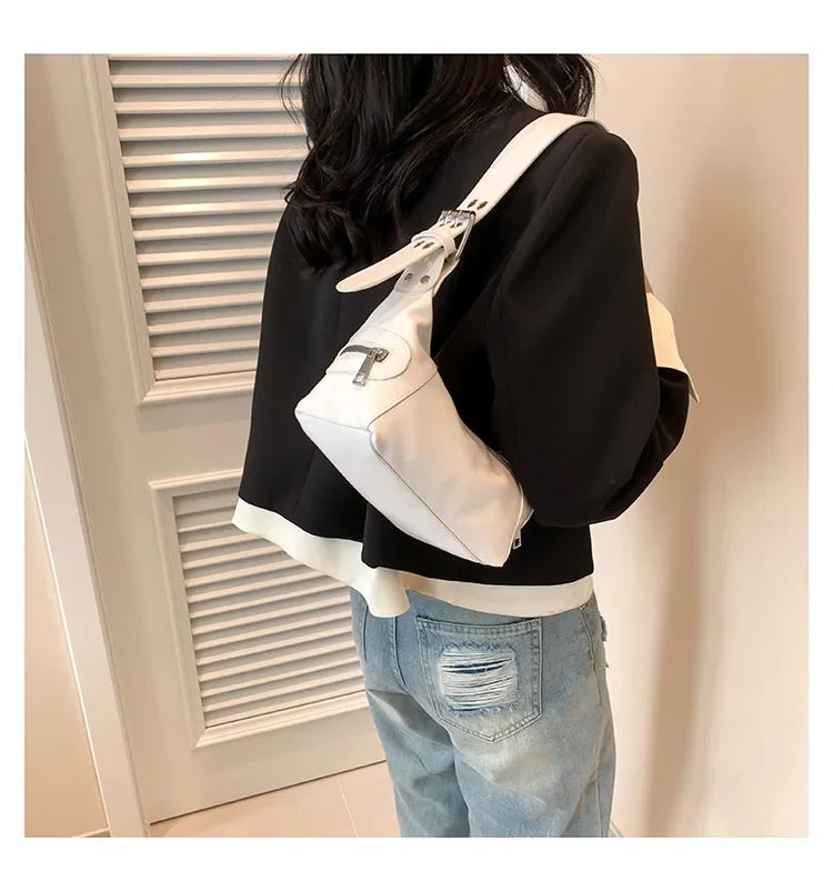 New women's armpit bag retro shoulder bag leather zipper handbag