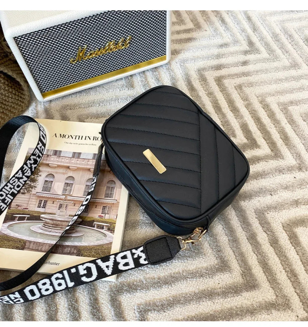 High quality women's PU rolling strip camera bag shoulder bag mobile phone bag casual crossbody bag