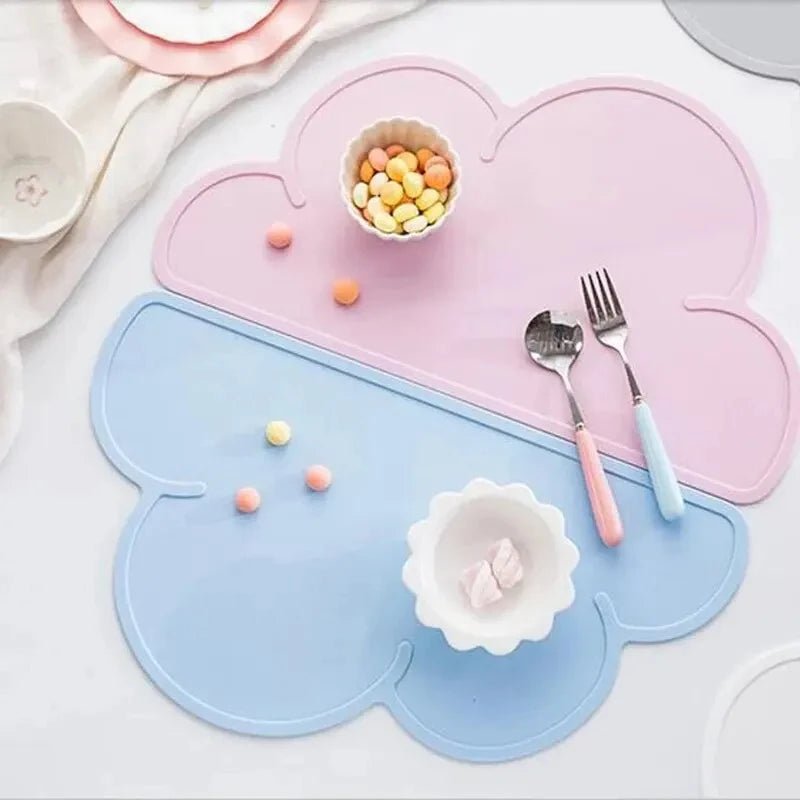 Cloud style Pet Feeding Mat for Cats and Dogs with Nonspill Nonslip Waterproof Leakage Food Easy to Clean Silicone Placemats - Lily.sg Global Shopping