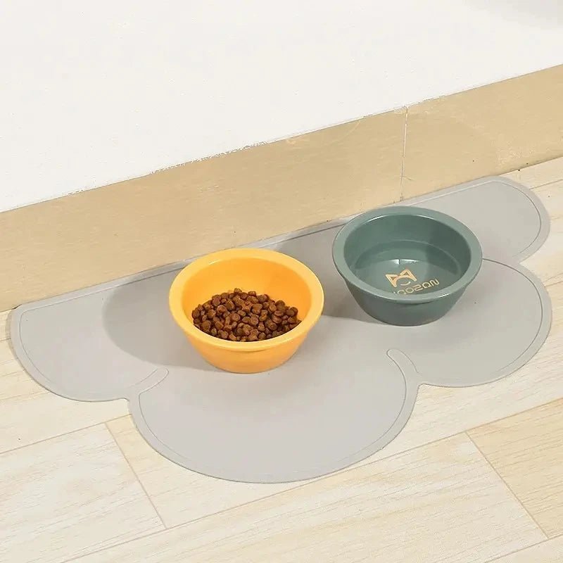 Cloud style Pet Feeding Mat for Cats and Dogs with Nonspill Nonslip Waterproof Leakage Food Easy to Clean Silicone Placemats - Lily.sg Global Shopping