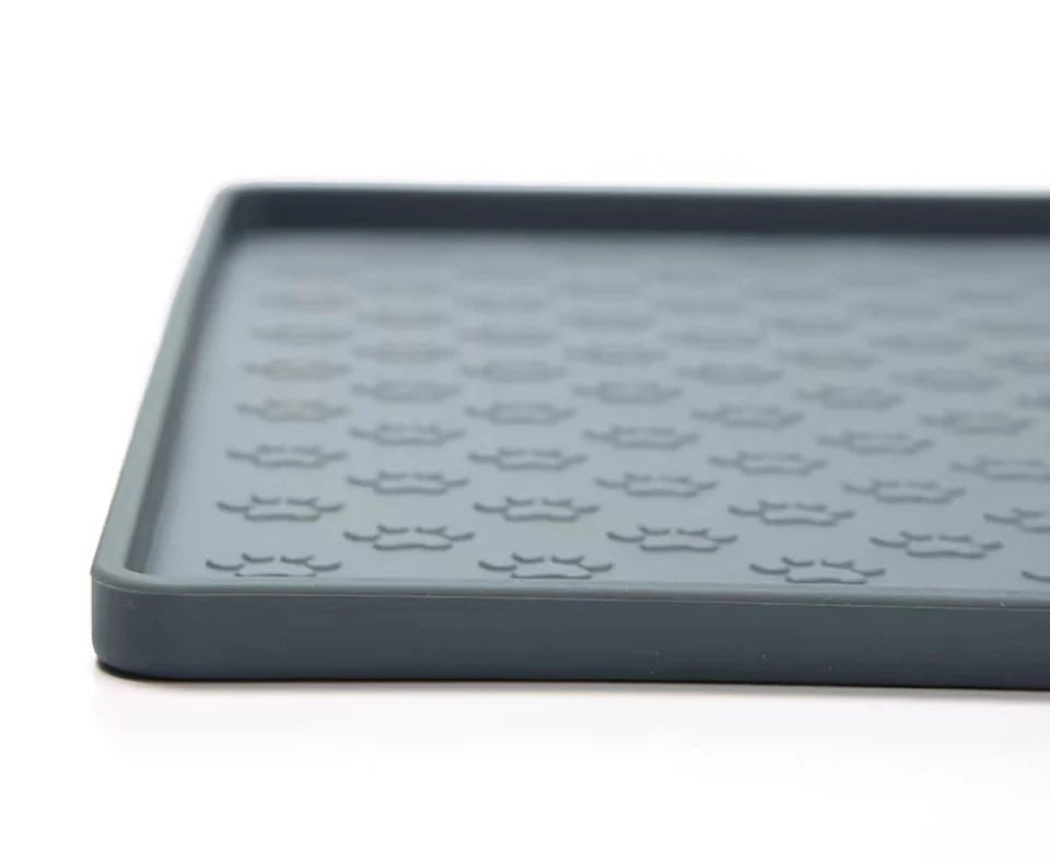 Pet Placemat Cat Dog Drinking Feeding Placemat Feeder Mats Cat Feed Mat Dog Food bowl Mat Silicone Waterproof Pet Bowl Pad - Lily.sg Global Shopping